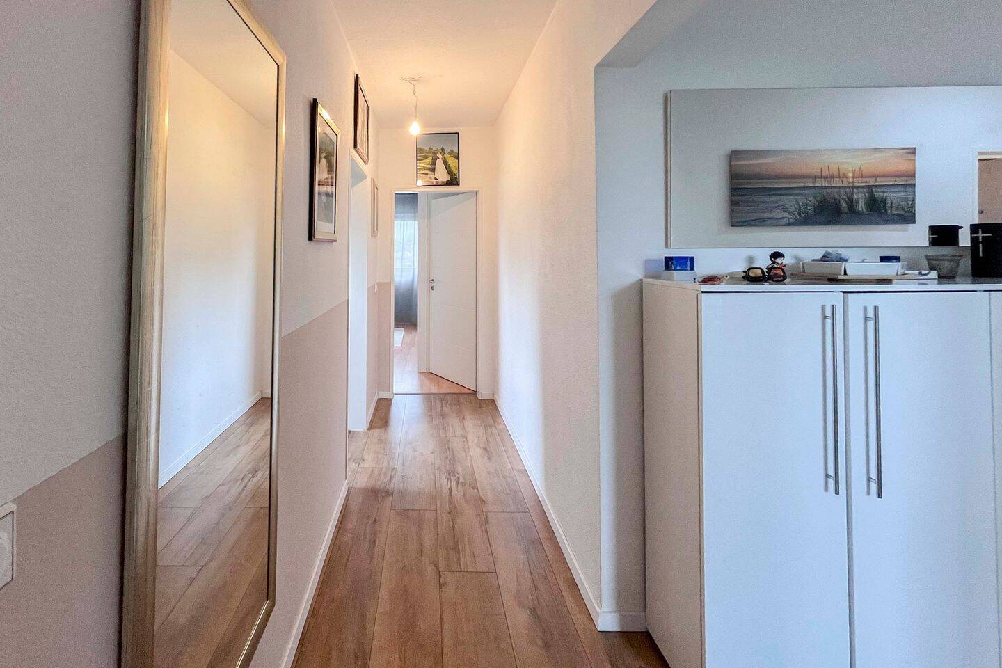 Stilvolle 4-Zimmer-Wohnung mit Balkon, Stellplatz & großzügigem Gartenbereich – Leverkusen – Vorschaubild 9