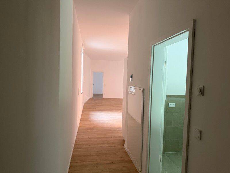 Charmante 3-Zimmer-Wohnung, 136m², Terrasse, Gäste-WC im Neubau "BADERHOME"