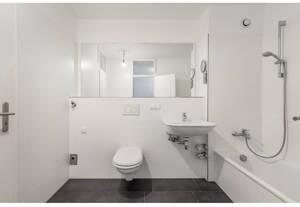 2,5 - Zimmer Wohnung mit Balkon und Tiefgaragenstellplatz in Farmsen – 22159 Hamburg – Vorschaubild 2
