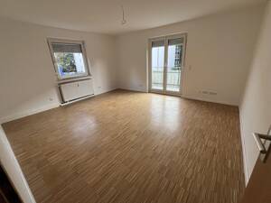 Frisch renovierte 4-Zi-Wohnung in Kornwestheim – 70806 Kornwestheim – Vorschaubild 3