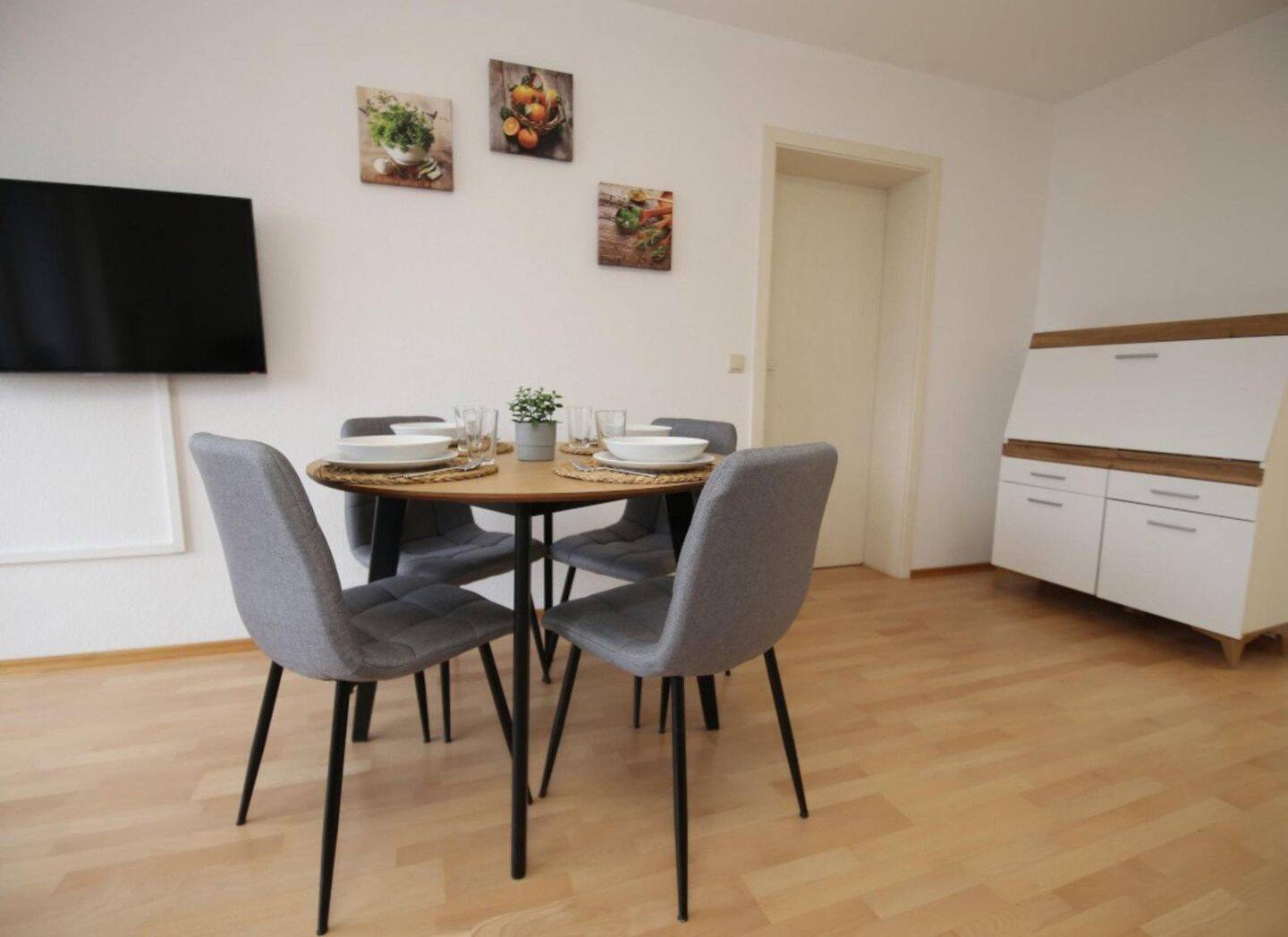 Karlsruhe , möblierte 1,5-Zimmer-Wohnung mit Balkon – Karlsruhe – Vorschaubild 9