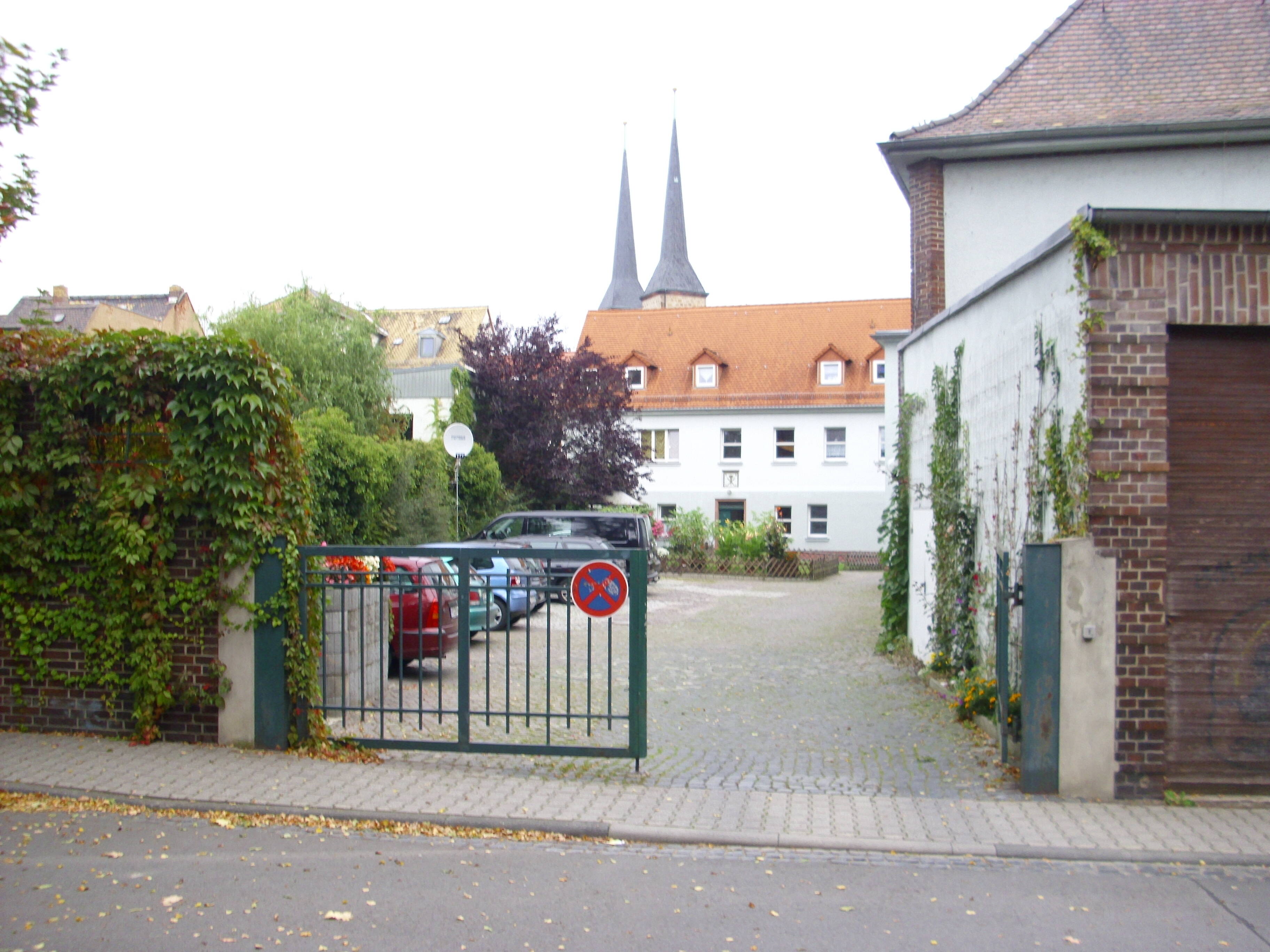 2 Raumwohnung Am Schwanteich mit Einbauküche und großen Fensterbad