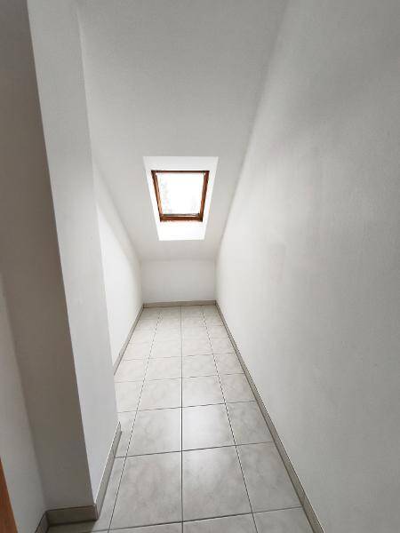 3 Zi. Wohnung (Nr. 6) im DG (2. OG) mit Balkon und Garage – Erlangen – Vorschaubild 4