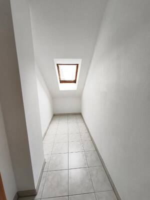 3 Zi. Wohnung (Nr. 6) im DG (2. OG) mit Balkon und Garage – 91056 Erlangen – Vorschaubild 4