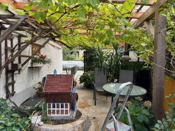 Erdgeschosswohnung in 91154 Roth / Pfaffenhofen mit 154 m² kaufen