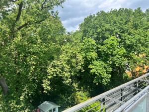 Lichtdurchflutete Endetage mit drei großzügigen Außenflächen und Blick ins Grüne in ruhiger & zentraler Lage - Provisionsfrei! – 22419 Hamburg – Vorschaubild 6