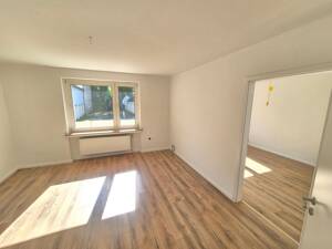 Erstbezug nach Renovierung: 3-Zimmer-Wohnung inkl. EBK