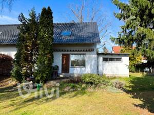 Doppelhaushälfte mit viel Potential in Marienfelde: 115 m², Terrasse, gr. Garten, Keller, Garage – 12277 Berlin – Vorschaubild 2