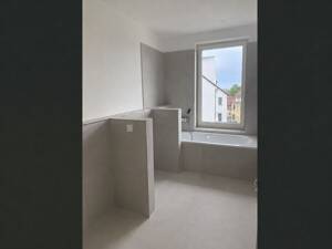 Gestalten Sie Ihren Altbau-Traum: 3-4 Zimmer, Sanierung inkl. & Südwest-Balkon I nahe Volkspark – 10249 Berlin – Vorschaubild 5