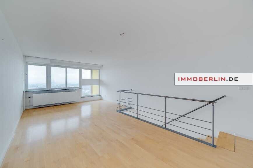 IMMOBERLIN.DE - Exklusive 3-Zimmer-Wohnung mit Loggia im Corbusierhaus nahe Olympiastadion – Berlin – Vorschaubild 5