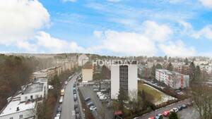 Weitblick über die Stadt: Lichtdurchflutete 3-Zimmer-Wohnung in der 10. Etage – 91054 Erlangen – Vorschaubild 4