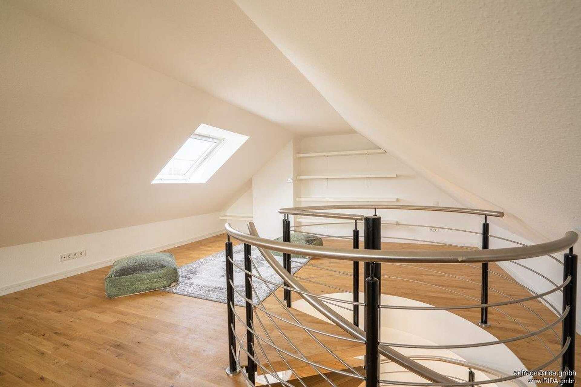 Terrassenwohnung in 50999 Köln mit 136 m² kaufen