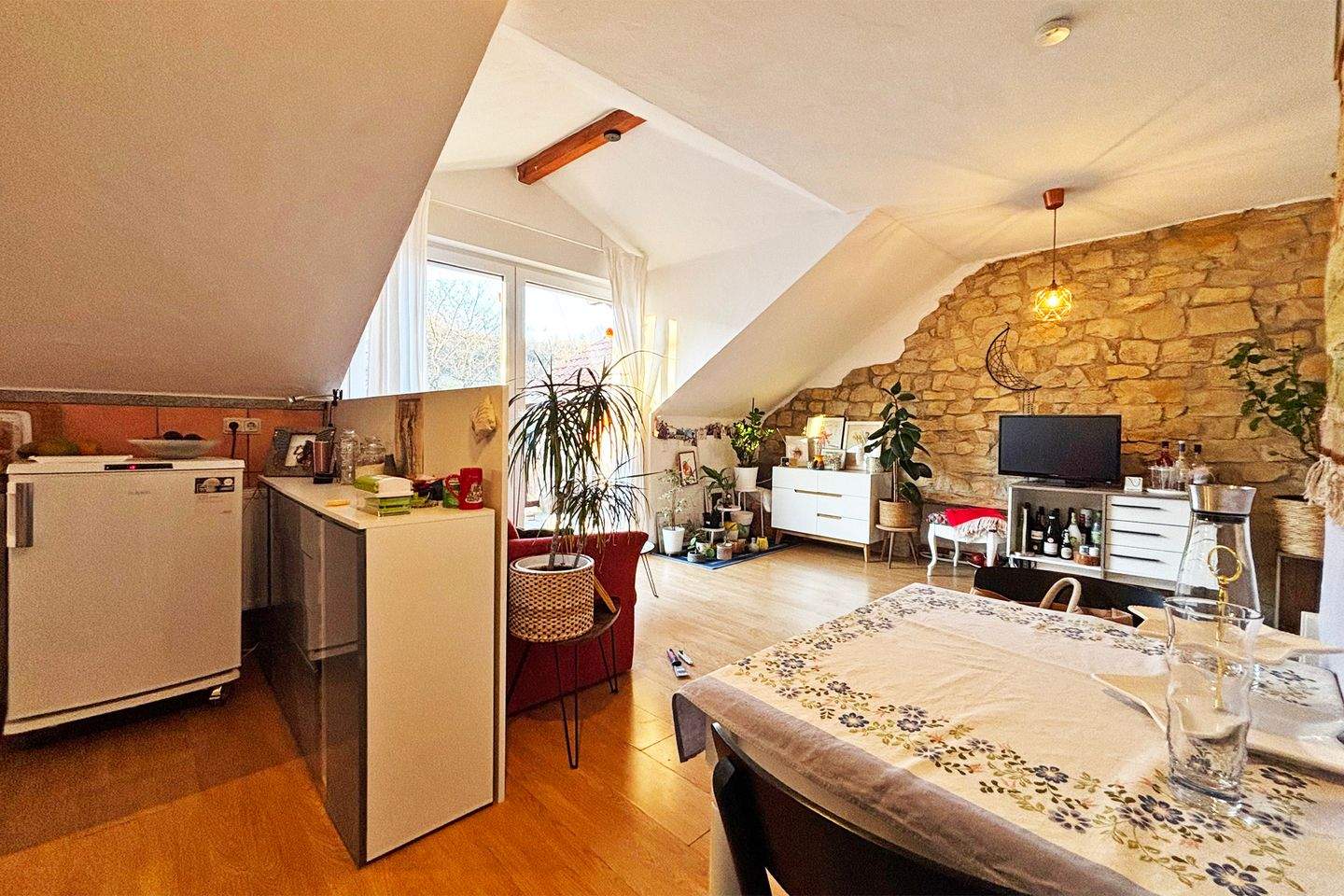 Einfamilienhaus + zwei ca. 50 m² große Wohnungen in attraktiver Lage + top Anbindung nach Luxemburg! – Trierweiler – Vorschaubild 9