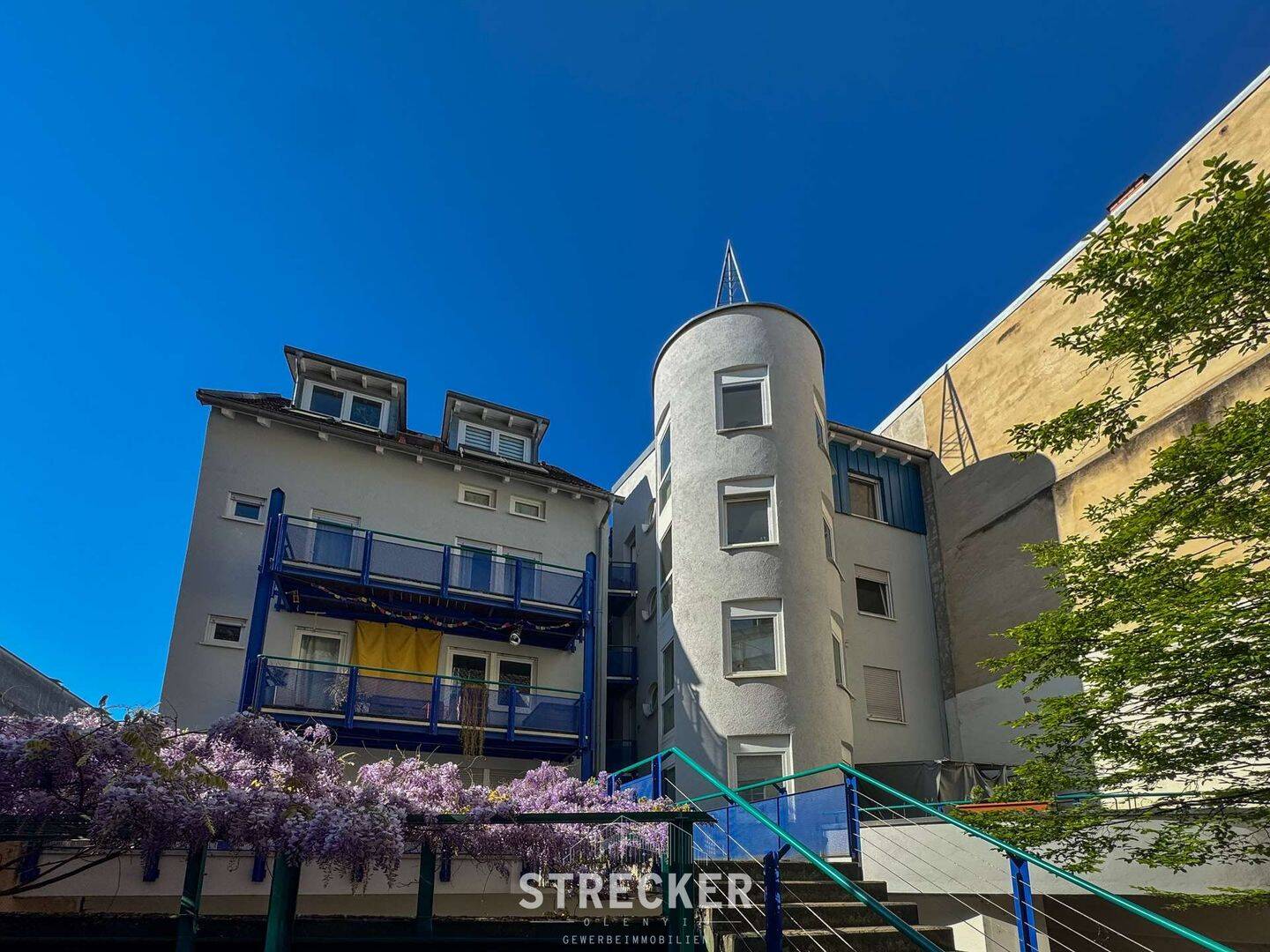 Charmante Dachgeschosswohnung Zentral in Karlsruhe mit 27,5 m² - Frei ab dem 01.07.2026