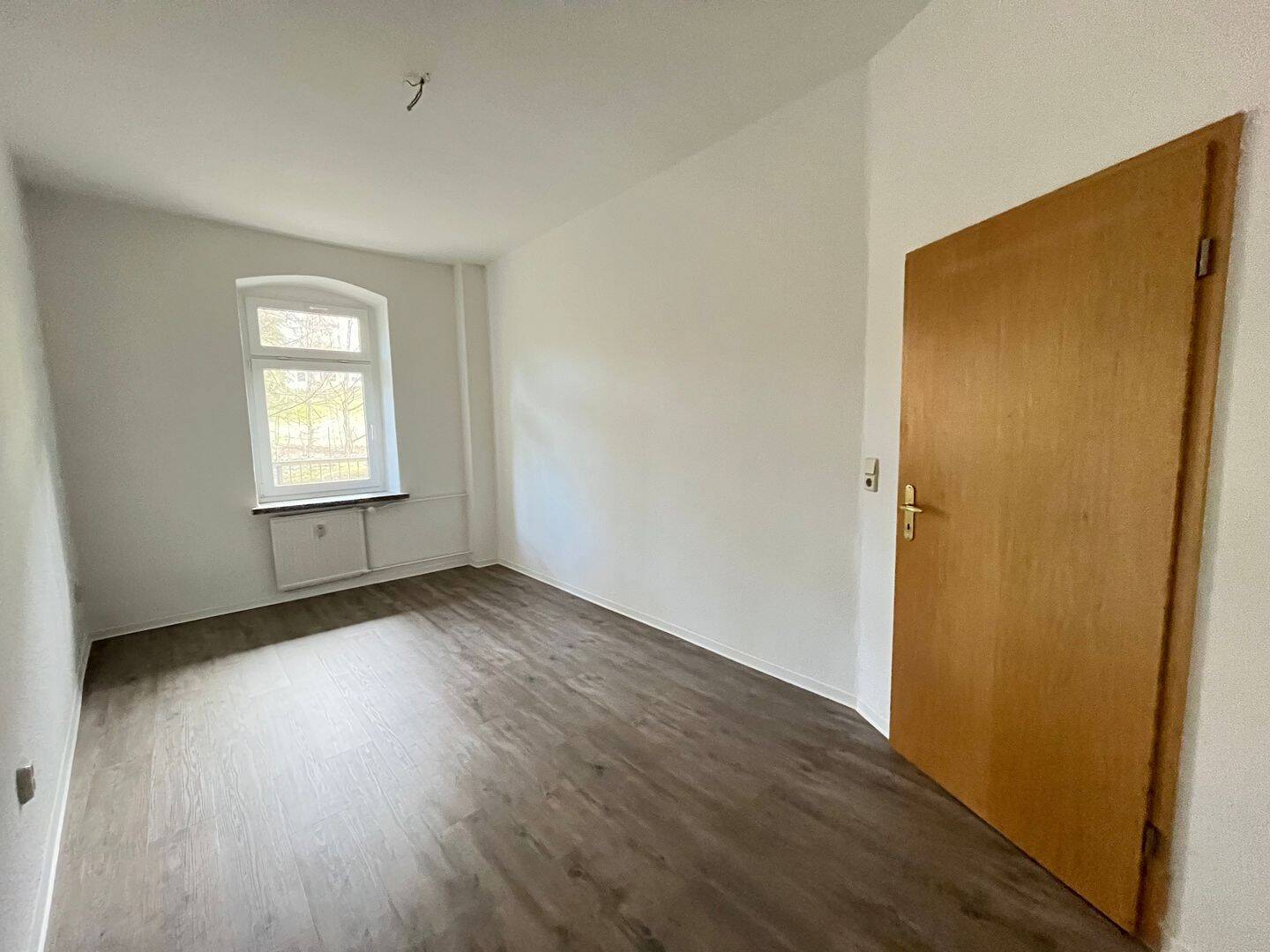 3 Zimmer-Küche-Bad in Chemnitz-Bernsdorf – Chemnitz – Vorschaubild 3
