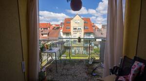 Architektonisches Highlight im Dachgeschoss: Viel Platz, Dachloggia & Panoramablick zum Jenzig – 7749 Jena – Vorschaubild 6