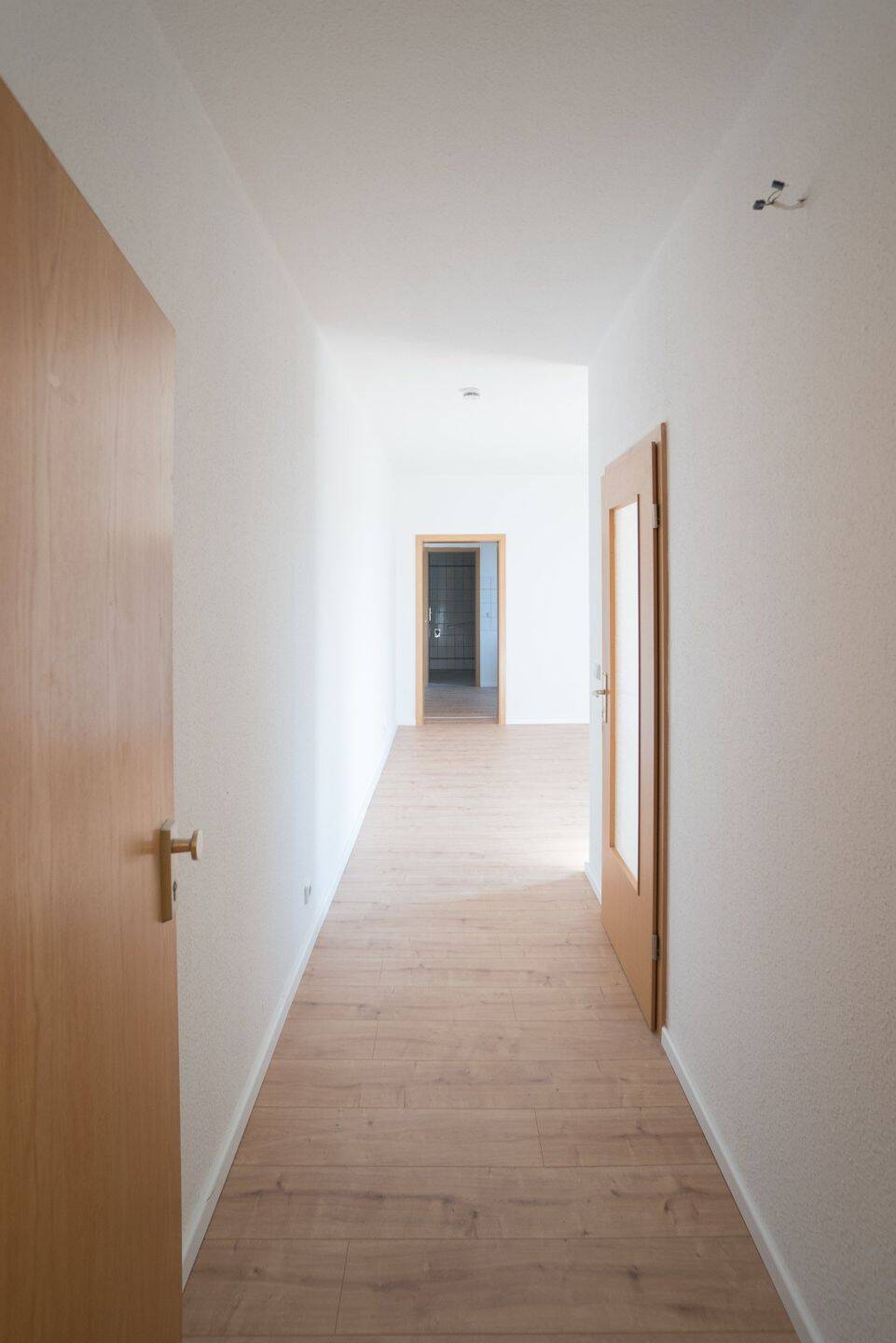 +++Singlewohnung-ruhig gelegen mit Wannenbad+++ – Magdeburg – Vorschaubild 2