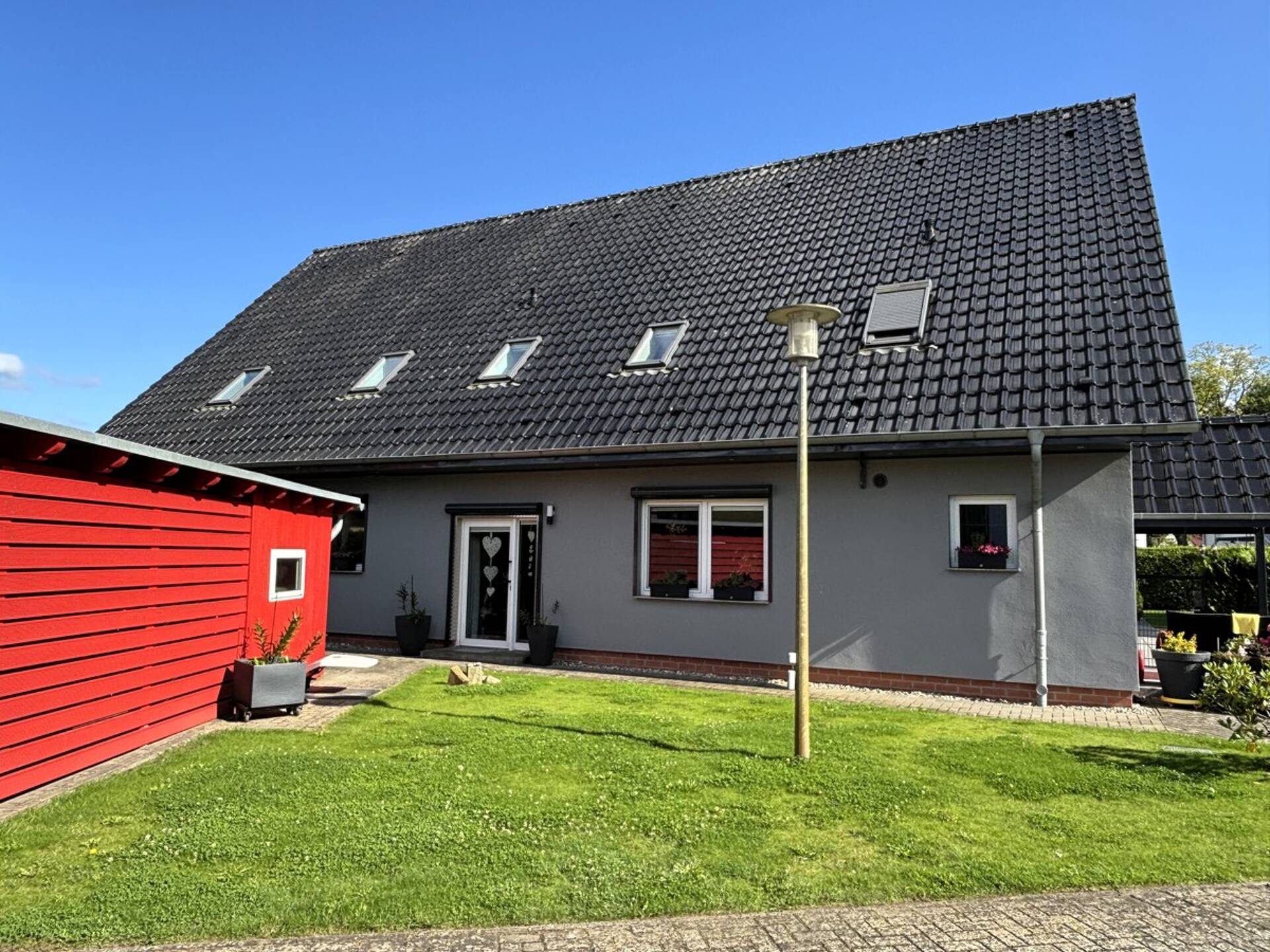 Einfamilienhaus in 17235 Neustrelitz mit 319 m² kaufen
