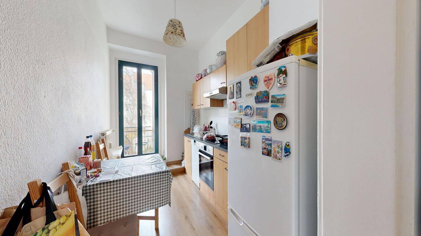 2-Zimmer-Wohnung mit Balkon im sanierten Mehrfamilienhaus – Leipzig – Vorschaubild 2