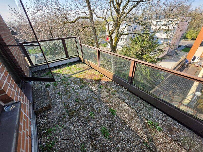 Sanierte 2-Zimmer-Wohnung - Haus mit Aufzug, Bad mit Superplan-Dusche – Düsseldorf – Vorschaubild 4