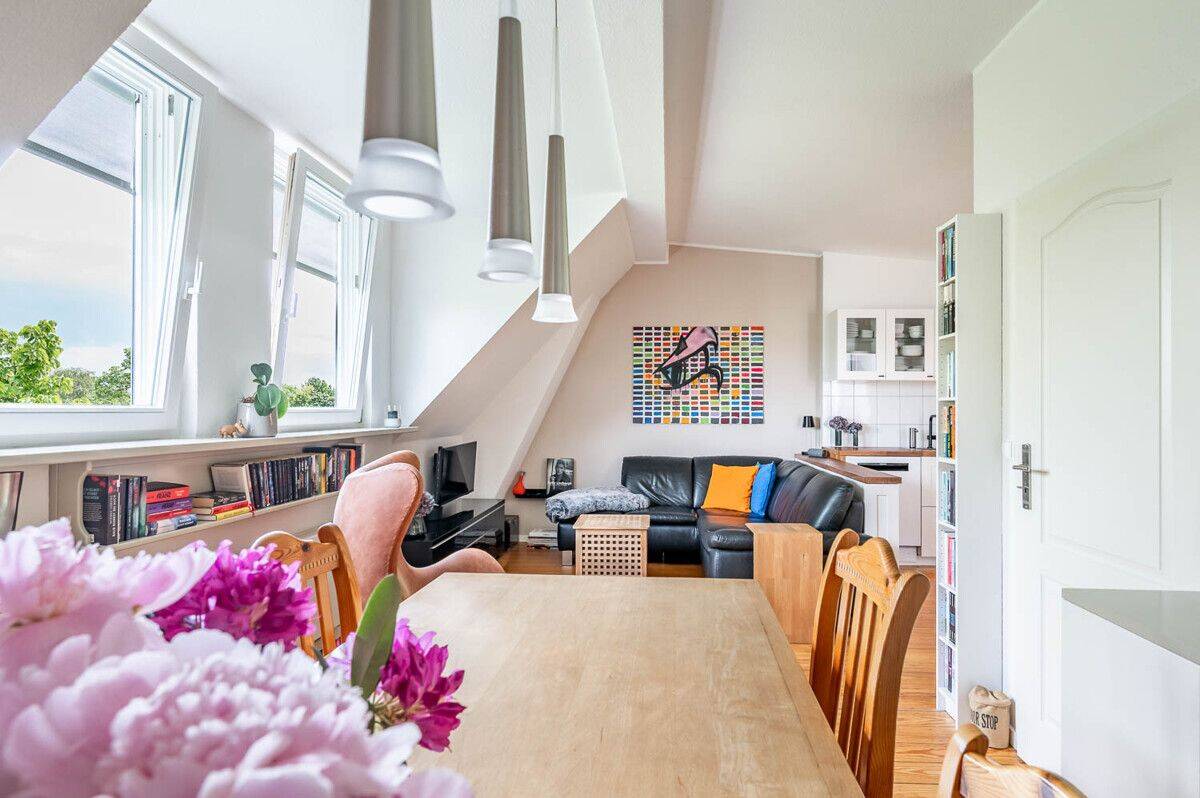 Dachgeschosswohnung mit Weitblick über die Dächer von Eimsbüttel! – Hamburg – Vorschaubild 9