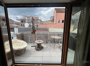 Modernes Wohnen auf zwei Ebenen – Maisonette mit Galerie und sonnigem Balkon in der Kelheimer Altstadt – 93309 Kelheim – Vorschaubild 4
