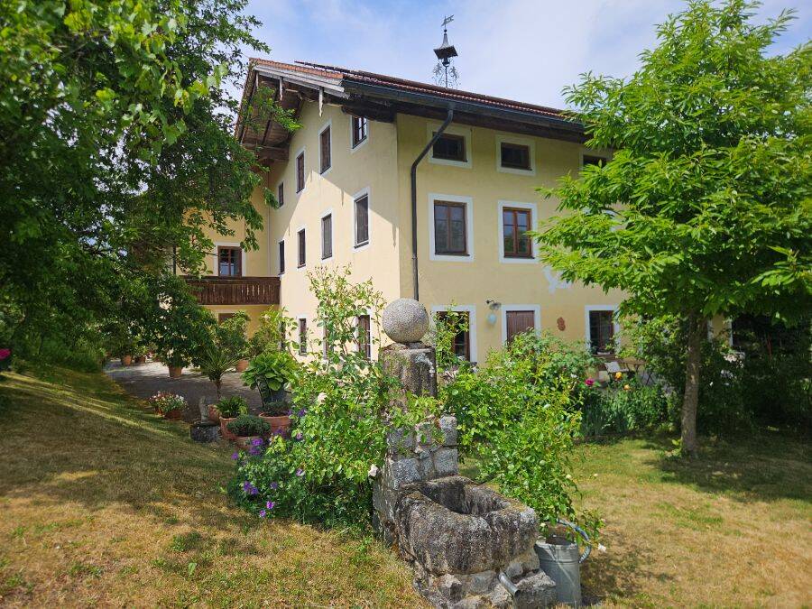 Atelier Wohnung auf dem Einödhof - Idylle pur