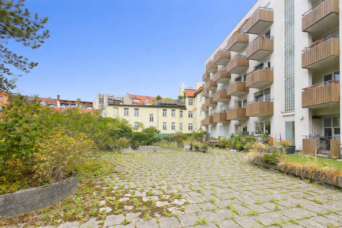 Schöne 1 Zimmer-Wohnung mit Südwest-Balkon in ruhiger Lage im Gärtnerplatviertel Nähe Isar-Auen – München – Vorschaubild 4