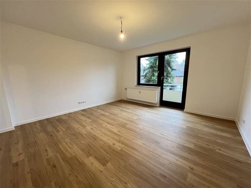Erstbezug nach Kernsanierung: Charmante 2,5-Zimmer-Dachgeschosswohnung mit Wohlfühlfaktor – Hamburg – Vorschaubild 2