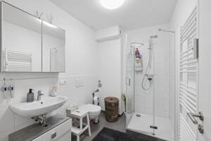 Saniert, vermietet, gute Lage - 2,5 Zi. Wohnung – 21073 Hamburg – Vorschaubild 6