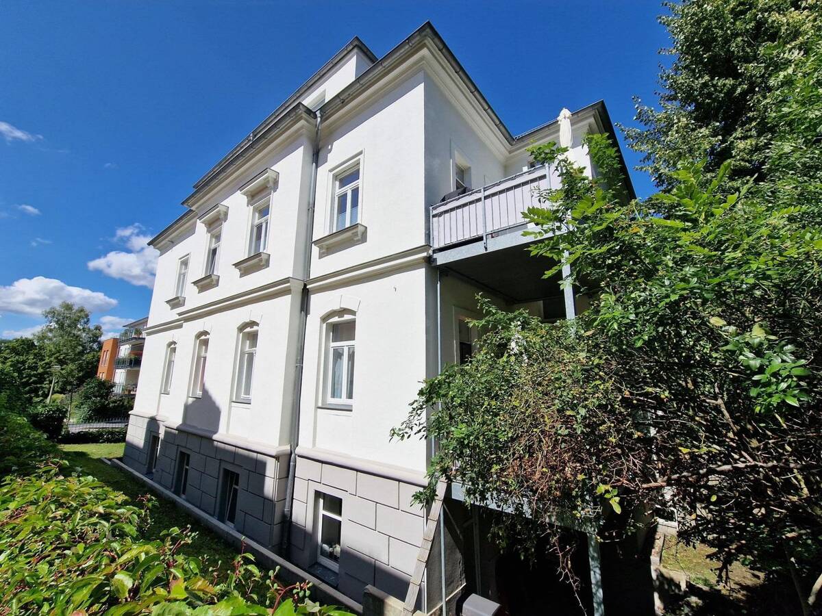 großzügige 3-Zimmerwohnung in ruhiger, sonniger Ost/Süd/West-Lage von Dresden-Plauen zu verkaufen! – 1187 Dresden – Bild 1 von 9