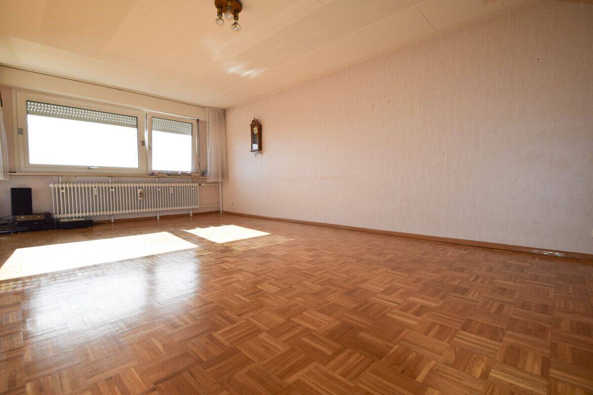 Großzügige 3. Zi. Wohnung mit Balkon und Aussicht über Villingen – Villingen-Schwenningen – Vorschaubild 3