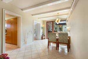 Wohnen mit Privatsphäre - Stilvoller Atrium-Bungalow in Hamburg-Sasel – 22393 Hamburg – Vorschaubild 3
