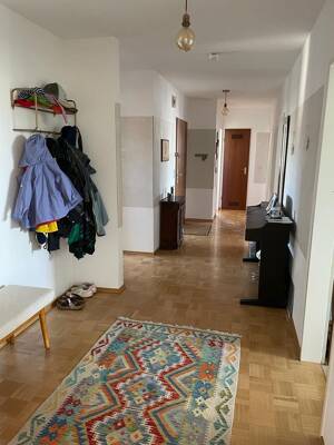 Ruhig gelegene 4-Zimmer-Dachgeschoss-Wohnung im Süden von Nürnberg – 90441 Nürnberg – Vorschaubild 5