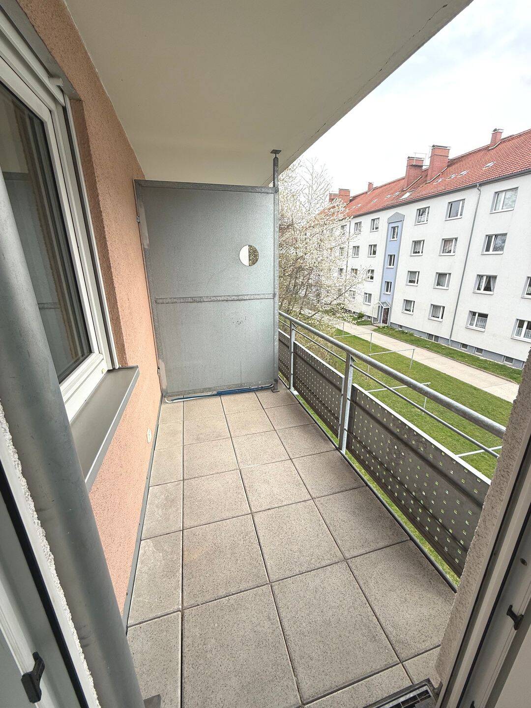BARRIEREFREI - APARTMENT MIT BALKON - SENIOR LIVING - – Chemnitz – Vorschaubild 3
