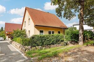 Energieeffizientes Einfamilienhaus in Falkenberg – 13057 Berlin – Vorschaubild 1