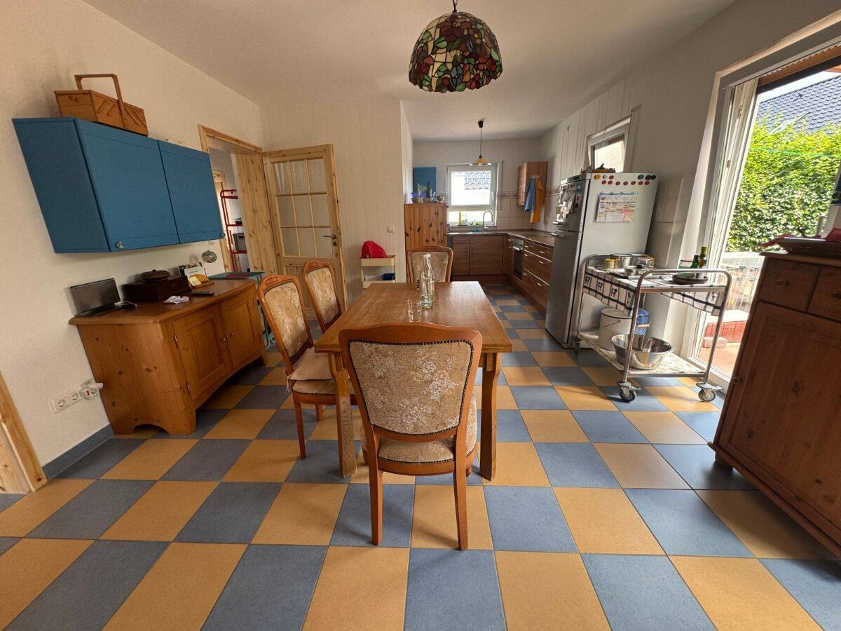 TOP! Schön gelegenes Einfamilienhaus in Lindheim! – Altenstadt – Vorschaubild 2