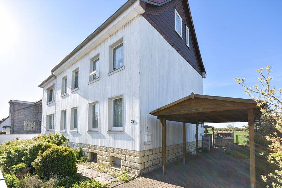 Gemütliches 1-2-Familienhaus auf herrlichem Grundstück in Feldrandlage! – Denkte – Bild 1 von 9