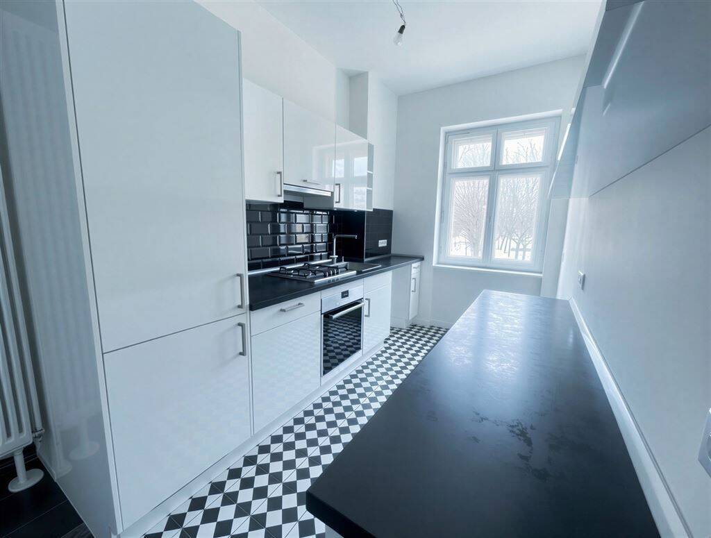 Repräsentative Altbauresidenz in ikonischer Lage am Strausberger Platz – Berlin – Vorschaubild 6