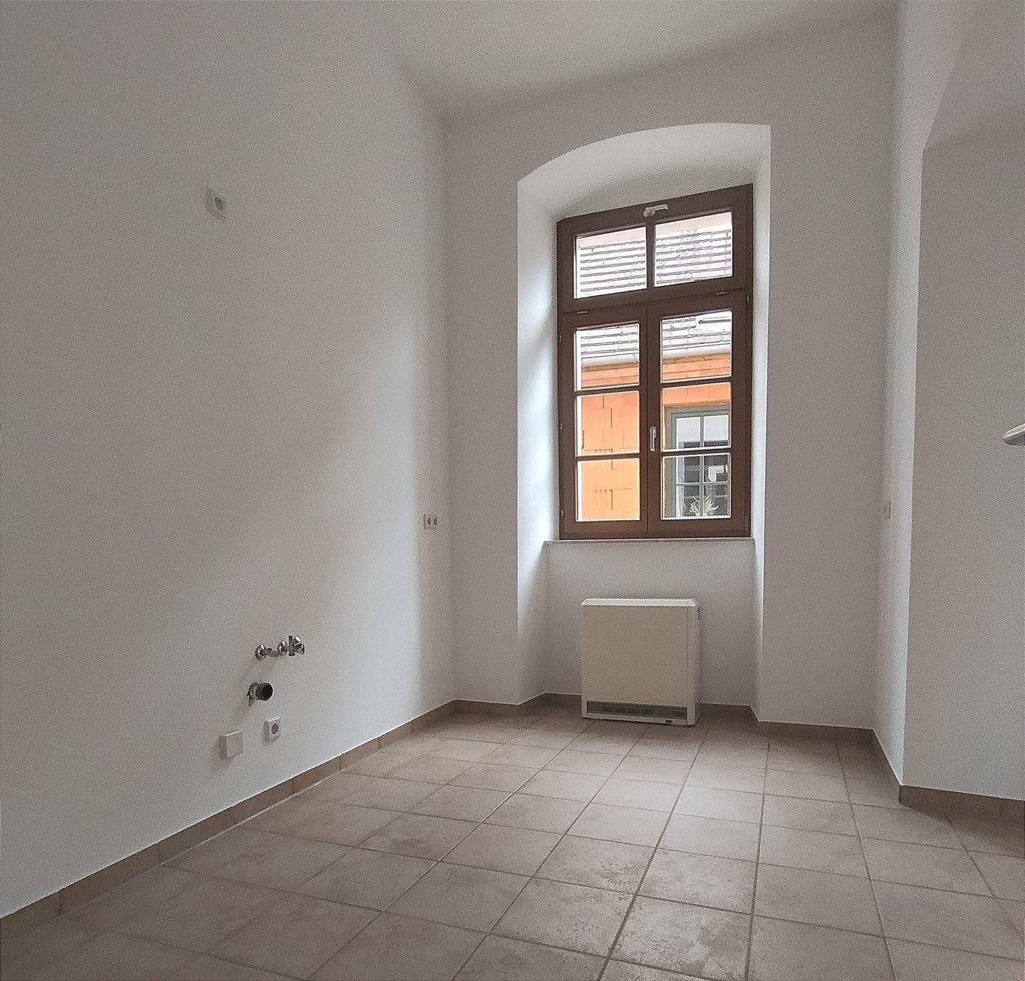 1.OG mit sonnigem Balkon und Burgblick! Esszimmer, Gäste-WC. Stellplatz im Carport vorhanden – Bautzen – Vorschaubild 4