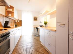 helle 3-Zimmer-Wohnung für Pendler in Stuttgart-Möhringen mit Terrasse - WOHNEN AUF ZEIT – 70567 Stuttgart – Vorschaubild 6