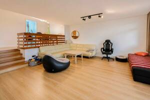 Erbpacht: Gepflegte 3-Zimmer-Maisonette mit Südbalkon, Tiefgarage & Pool in Hannover – 30457 Hannover – Vorschaubild 2