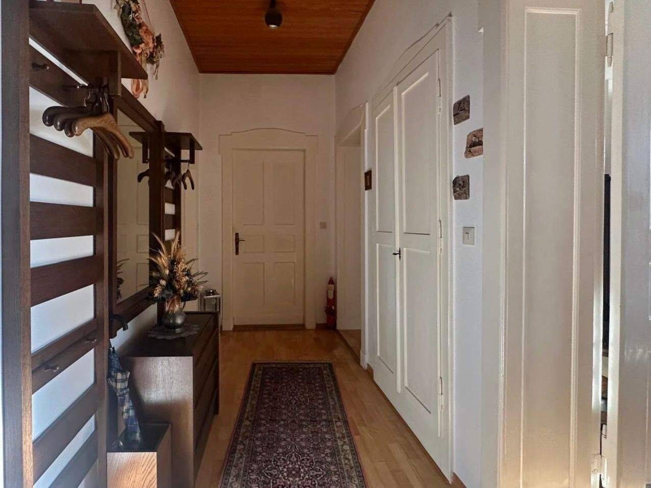 SCHÖNER ALTBAU MIT 3 WOHNEINHEITEN - GARTEN, HOBBYRÄUME & SAUNA - 2 VERMIETETE + 1 LEERE EINHEIT(EE – Berlin – Vorschaubild 2
