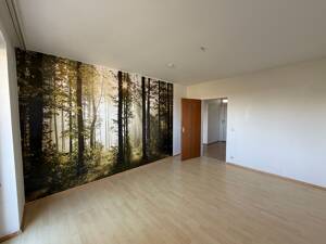 Bezugsfreie 2-Zimmer-Wohnung mit Balkon, Aufzug & Stellplatz – 91058 Erlangen – Vorschaubild 5