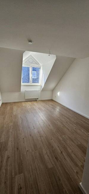 Modernes Wohnen in zentraler Lage - 4-Zimmer-Wohnung nach Sanierung – 40878 Ratingen – Vorschaubild 8