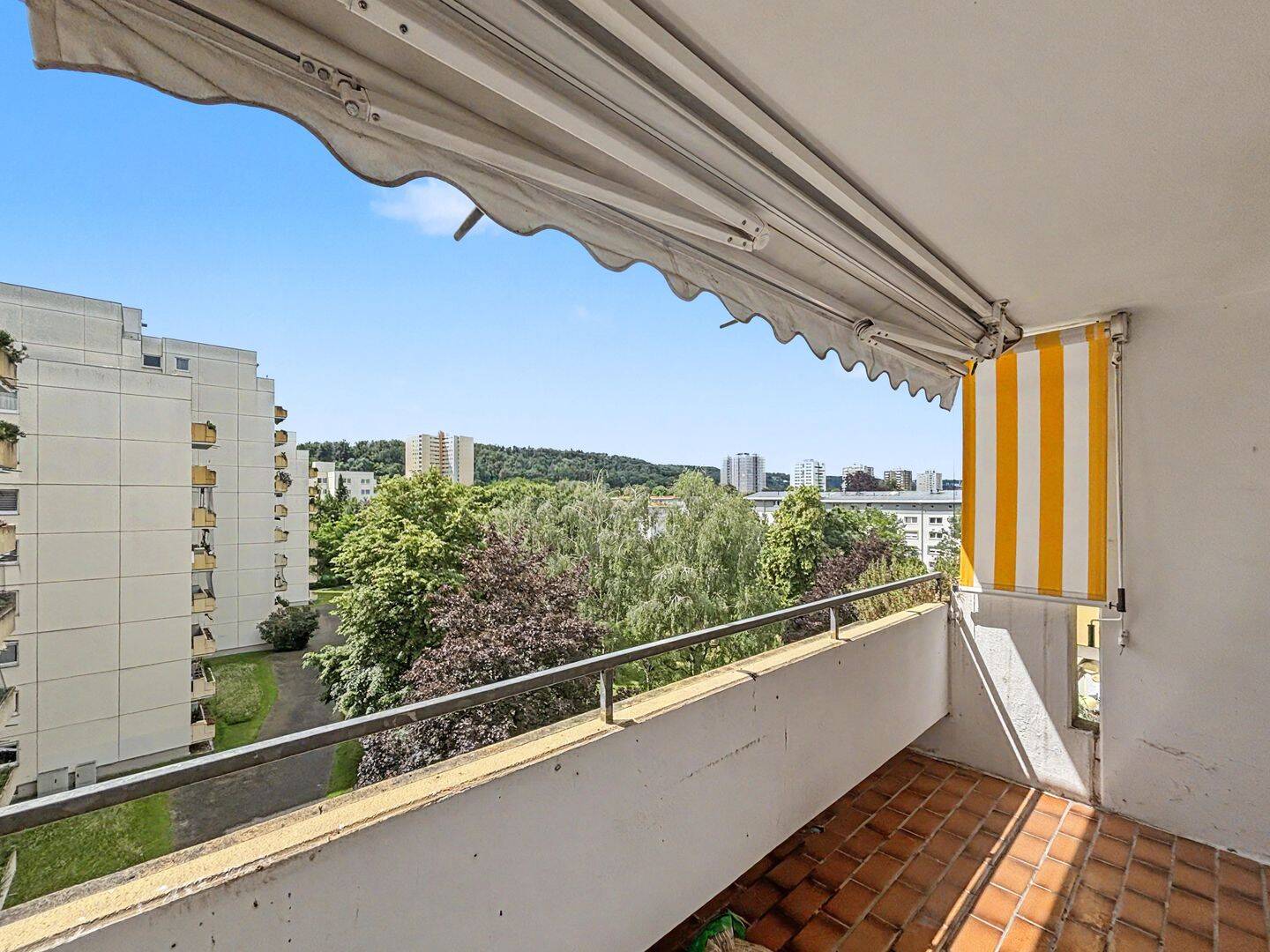 Ruhig wohnen in gefragter Lage - 3,5 Zimmer mit Balkon und Stellplatz