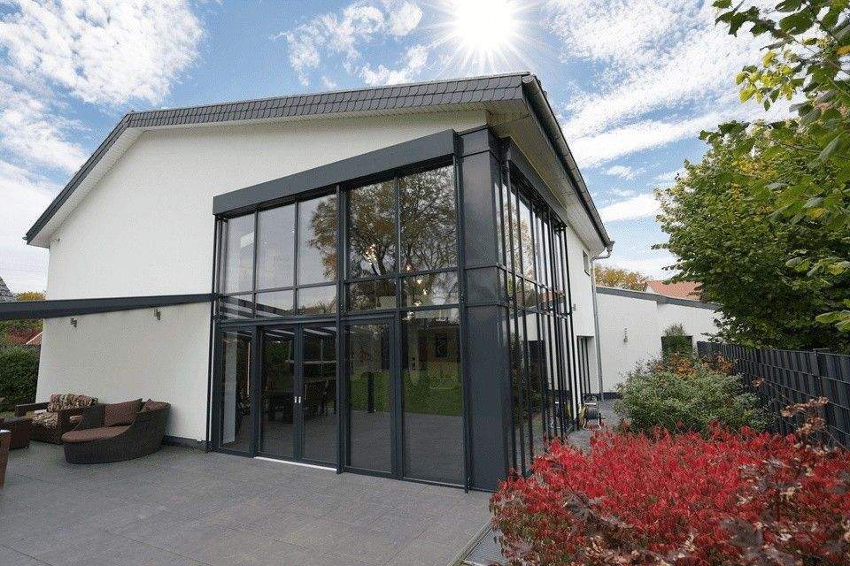 Moderne Luxusvilla - Baujahr 2020