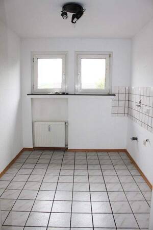 Zwei gepflegte Mehrfamilienhäuser mit grossem Garten in Krefeld-Inrath – 47803 Krefeld – Vorschaubild 9