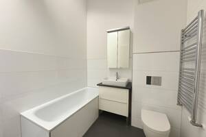 Modernes Reihenmittelhaus mit Garten und Stellplatz in familienfreundlicher Umgebung – 40229 Düsseldorf – Vorschaubild 7