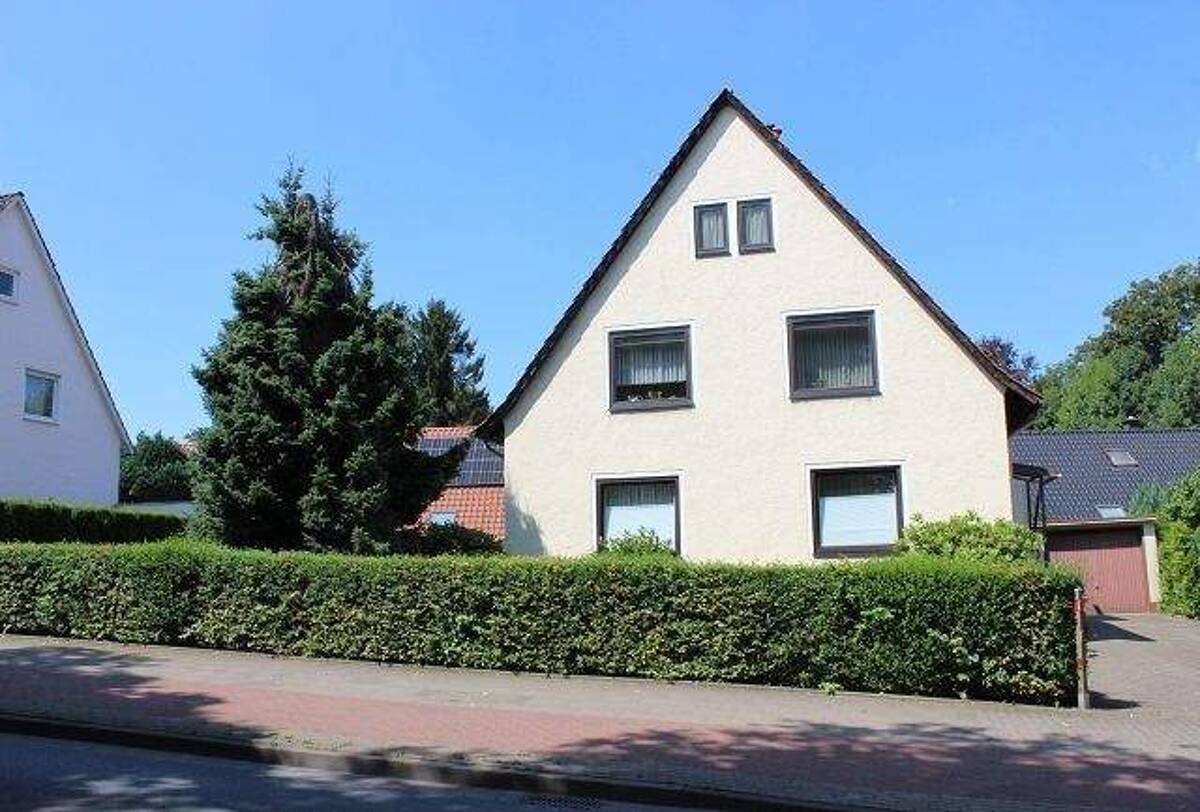 *** Freistehendes Ein- bis Zweifamilienhaus mit Terrasse und Garten in Bielefeld-Schildesche *** – 33611 Bielefeld – Bild 1 von 9